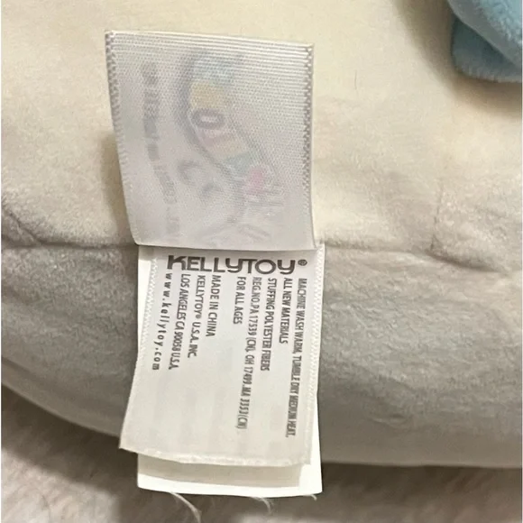 Baby blue and white Sqishmallow - Picture 3 of 5